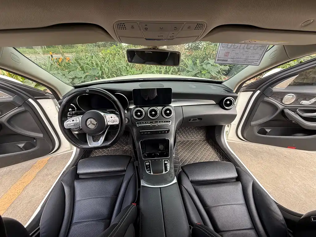 Mercedes-Benz C-Class 2020 — фото 13