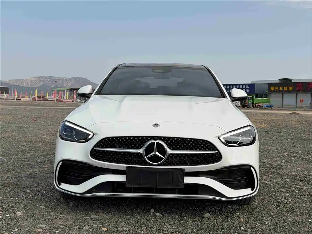 Mercedes-Benz C-Class 2025 — фото 2