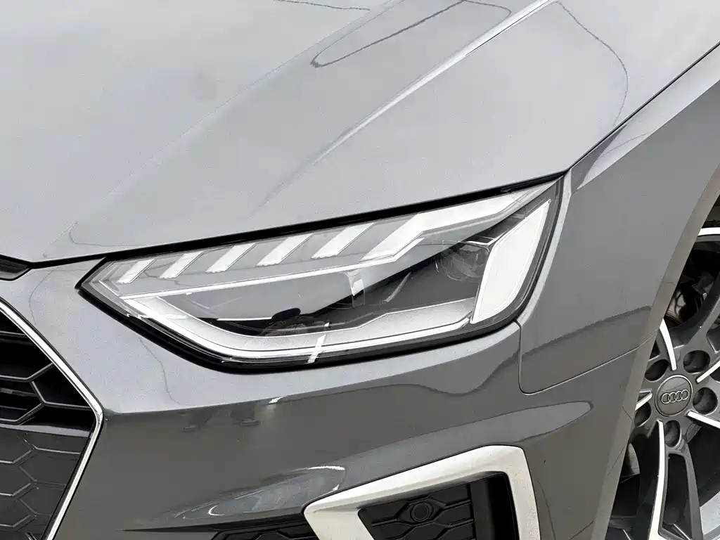 Audi A4L 2021 — фото 16