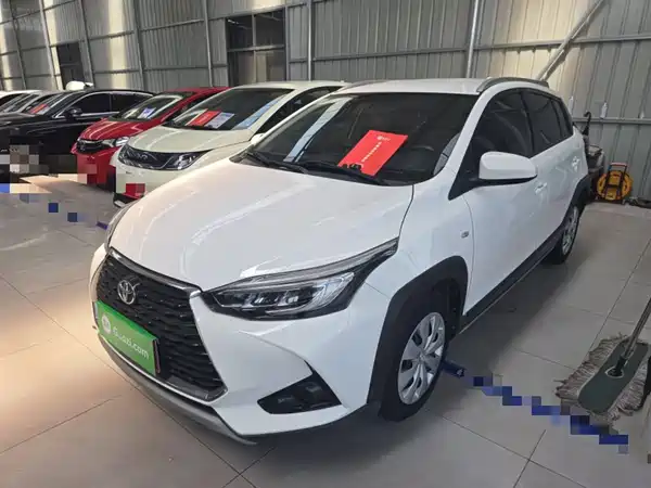 Toyota Yaris L 2022