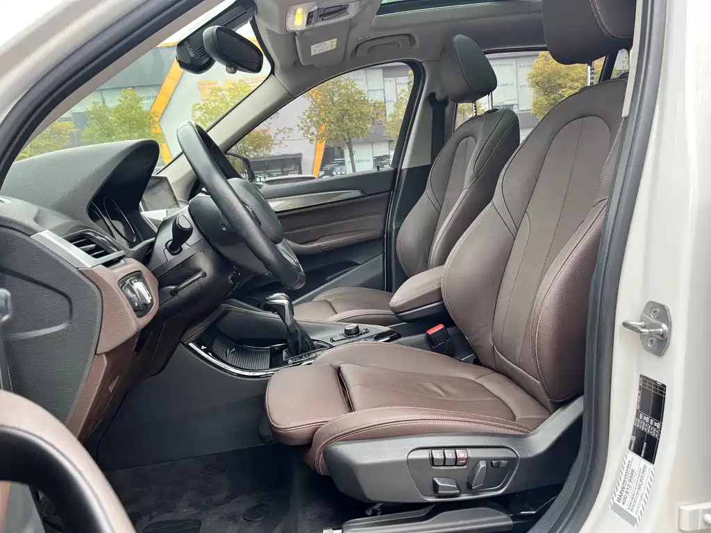 BMW X1 2019 — фото 11