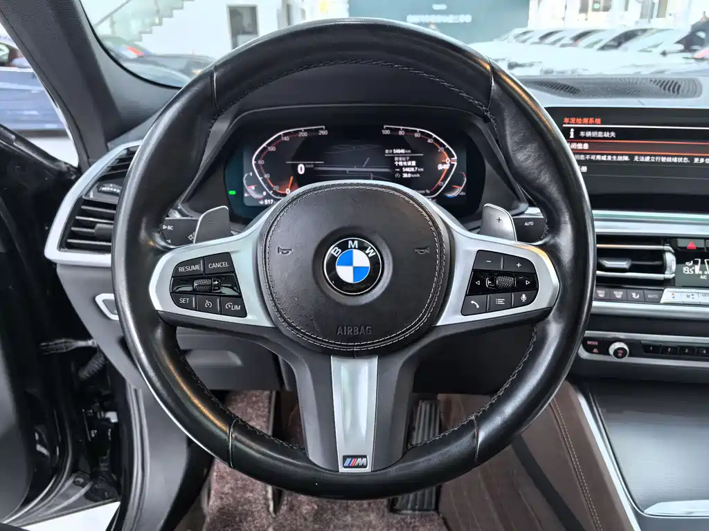 BMW X6 2022 — фото 11