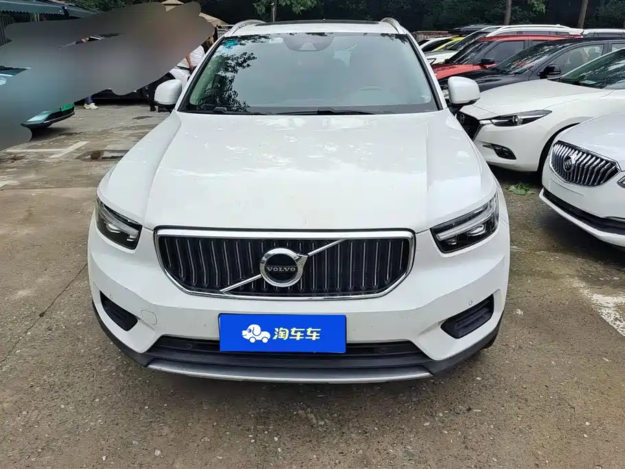 Volvo XC40 2020 — фото 2