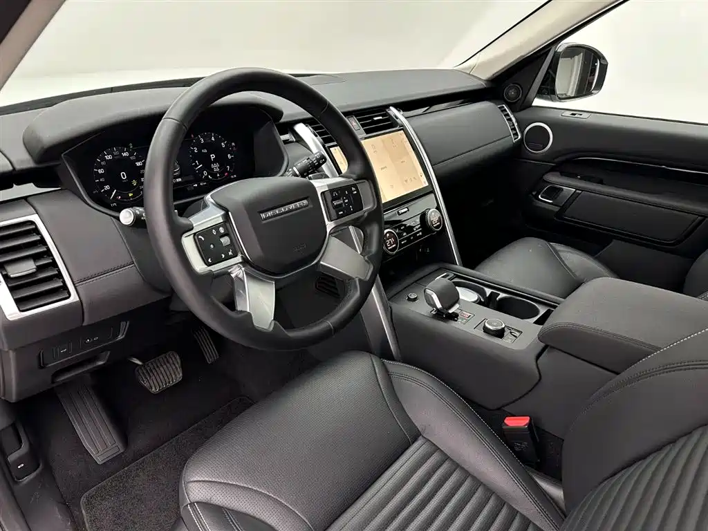 Land Rover Discovery 2024 — фото 16