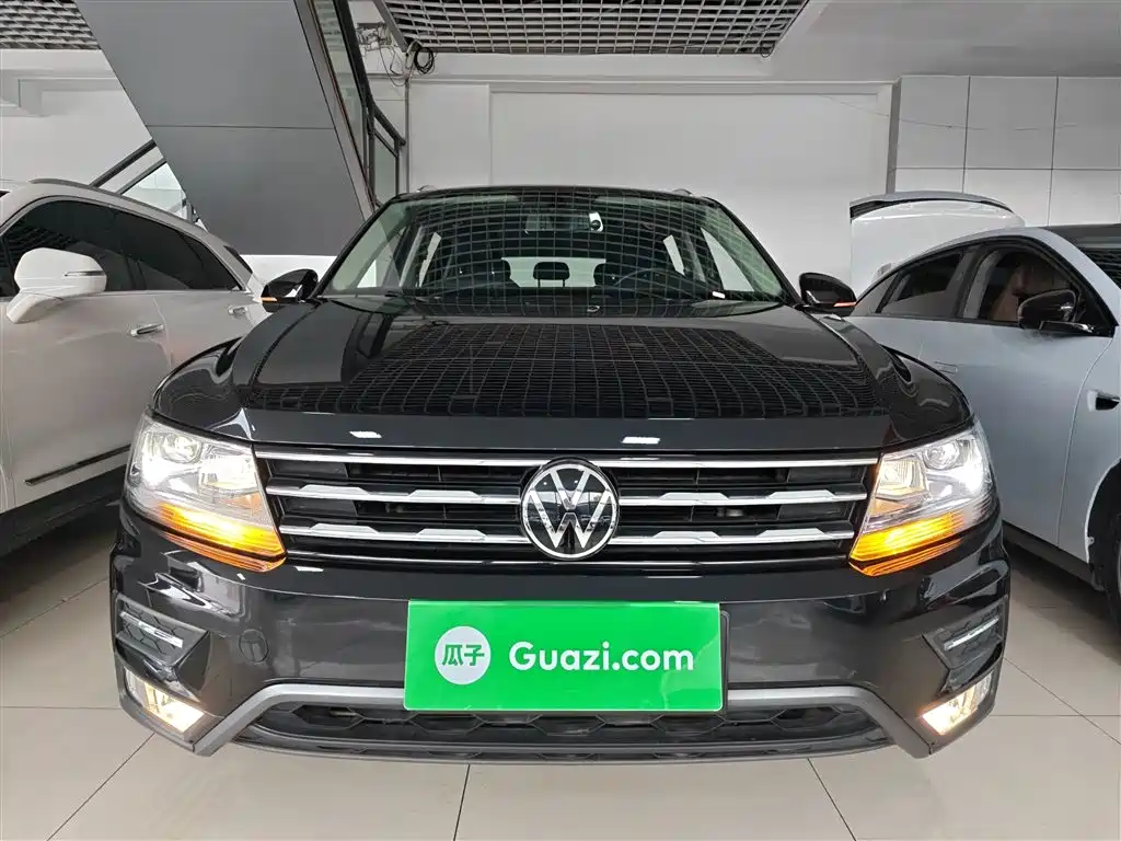 Volkswagen Tiguan L 2020 — фото 3
