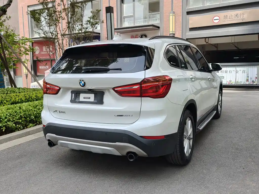BMW X1 2018 — фото 4
