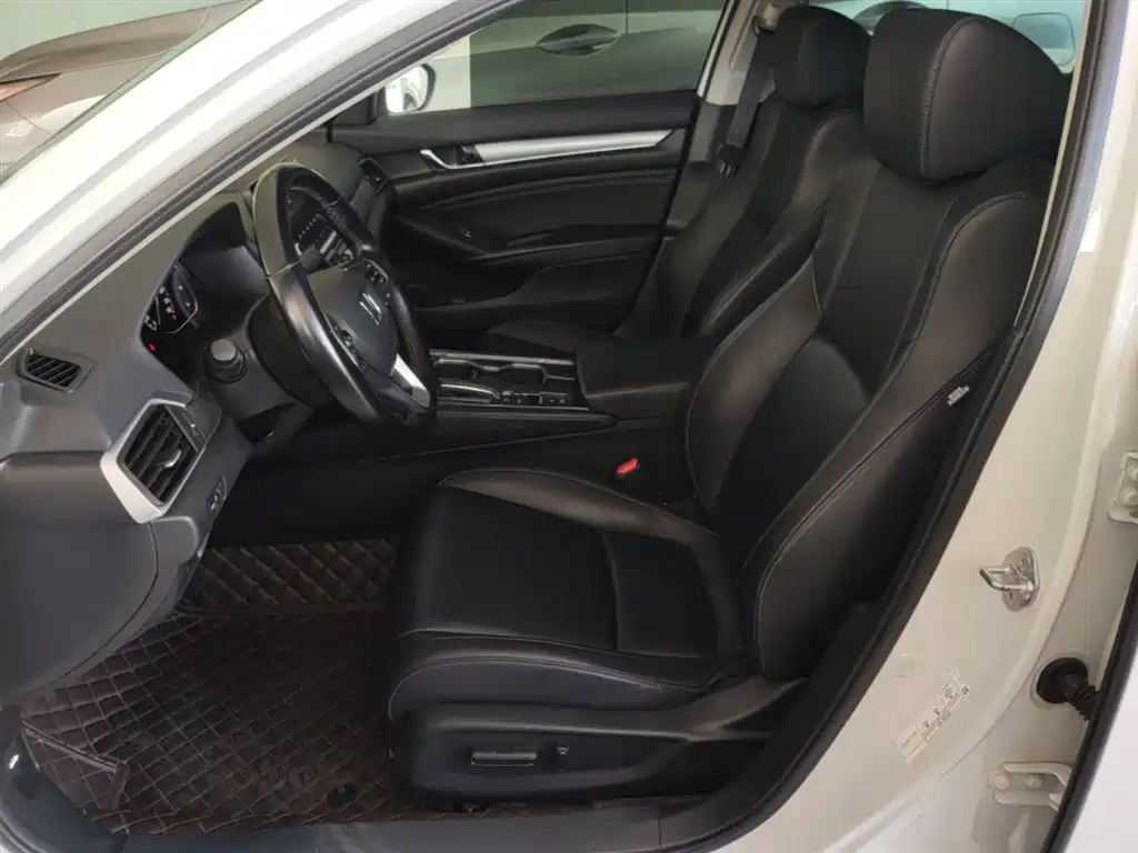 Honda Accord 2021 — фото 15