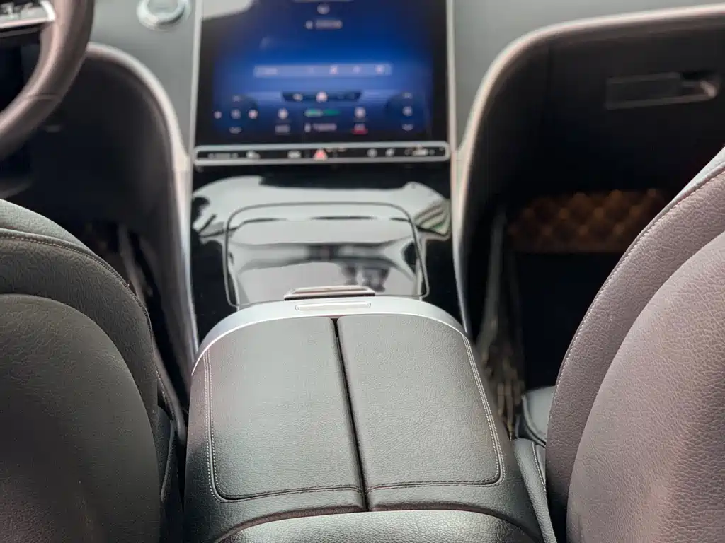 Mercedes-Benz C-Class 2022 — фото 17