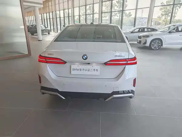 BMW 5 Series 2025