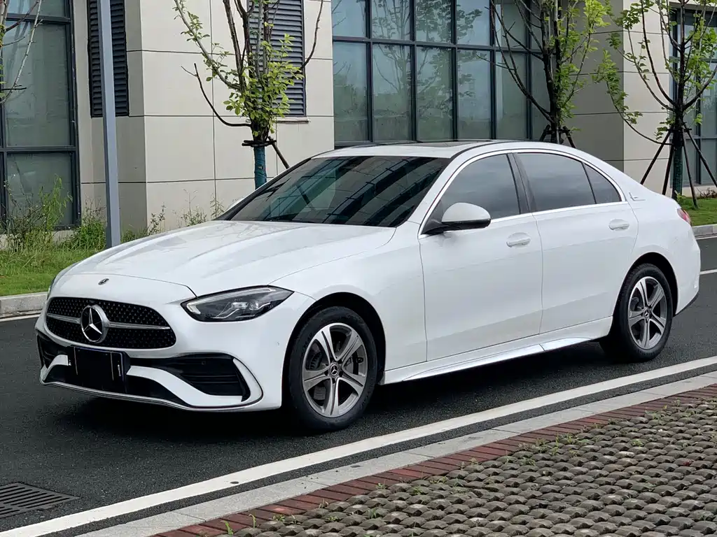 Mercedes-Benz C-Class 2022 — фото 1
