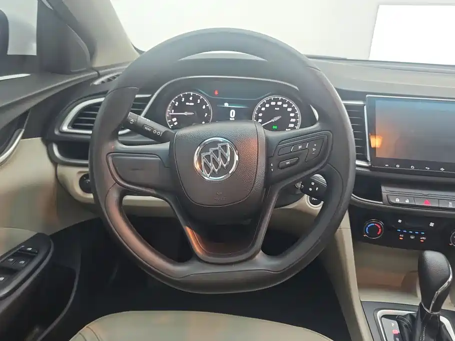 Buick Excelle 2017 — фото 15