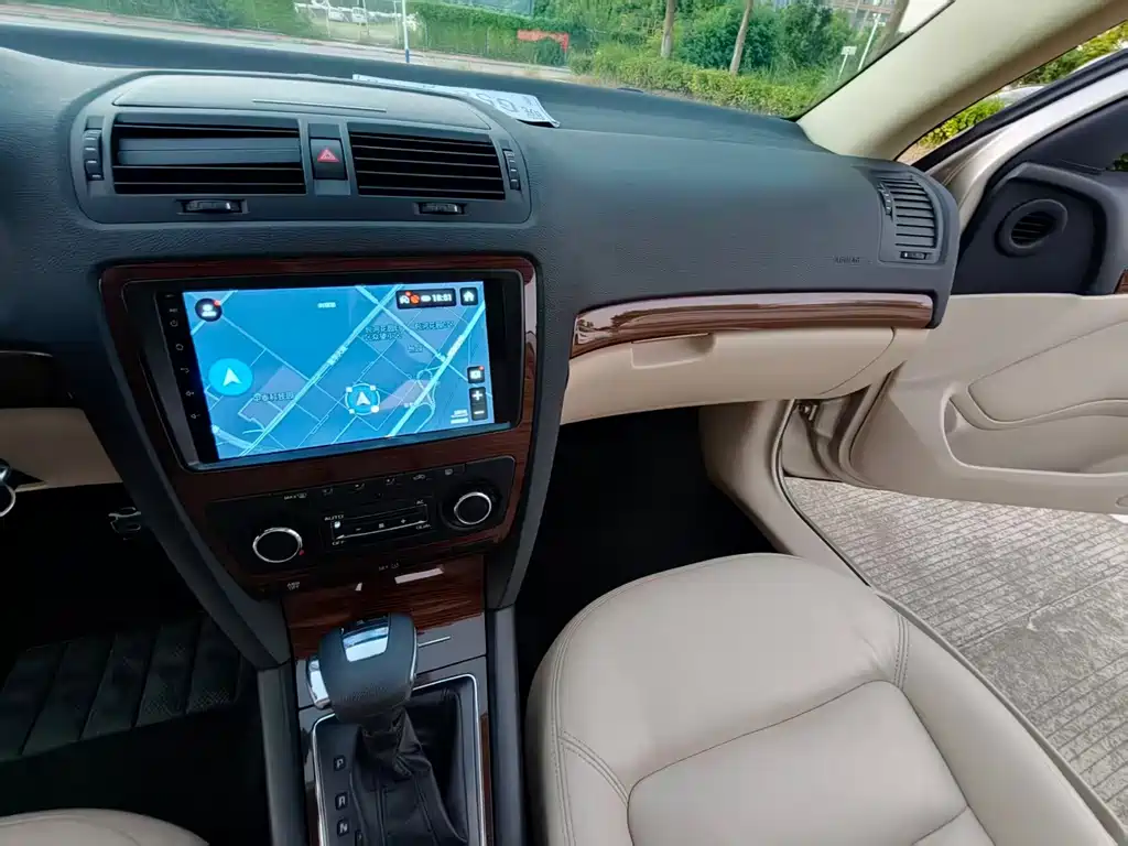 Skoda Octavia 2013 — фото 15