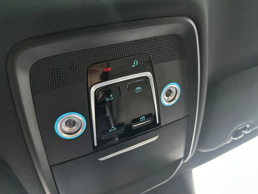 BYD Seal 07 DM-i 2025 — фото 15