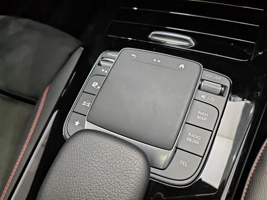 Mercedes-Benz A-Class 2023 — фото 16