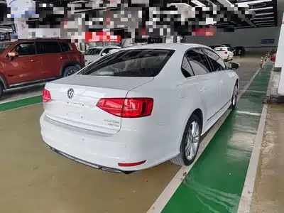Volkswagen Sagitar 2019