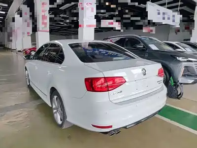 Volkswagen Sagitar 2019