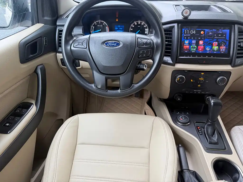 Ford Everest 2017 — фото 10