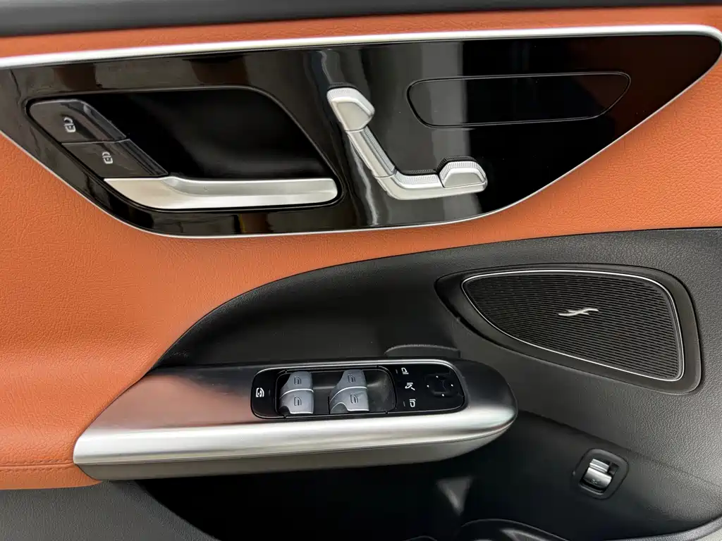 Mercedes-Benz C-Class 2022 — фото 18