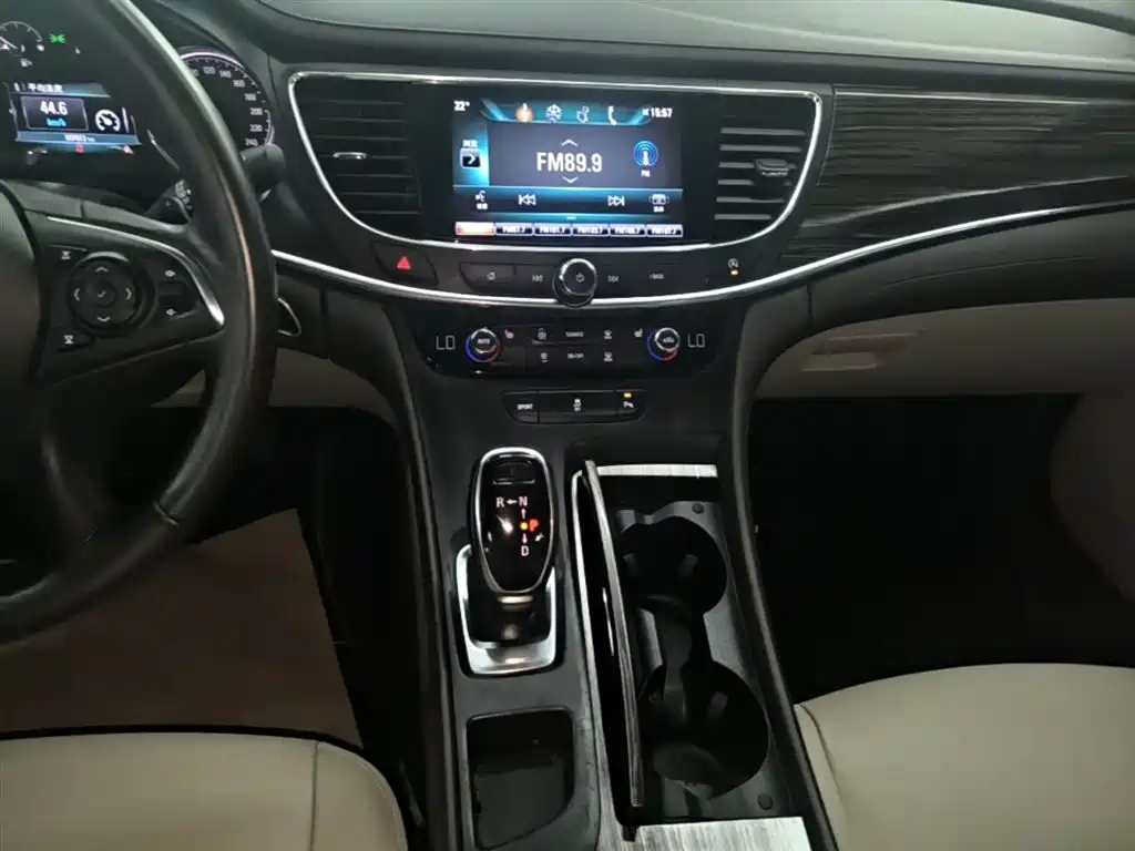 Buick LaCrosse 2016 — фото 13