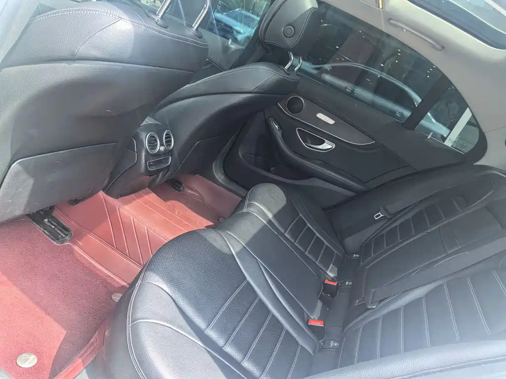 Mercedes-Benz C-Class 2019 — фото 15