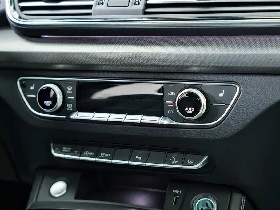 Audi Q5L 2023 — фото 15