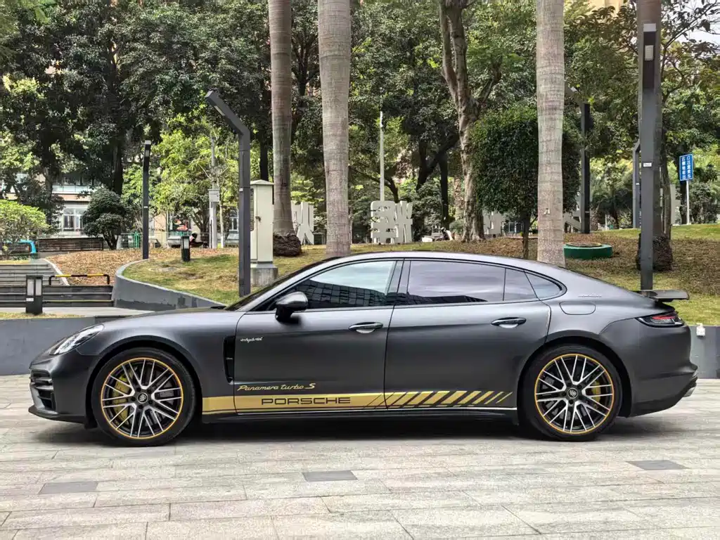Porsche Panamera Hybrid 2023 — фото 10