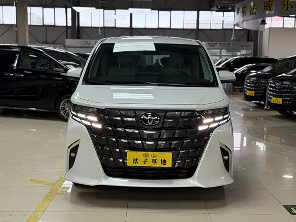 Toyota Alphard 2024