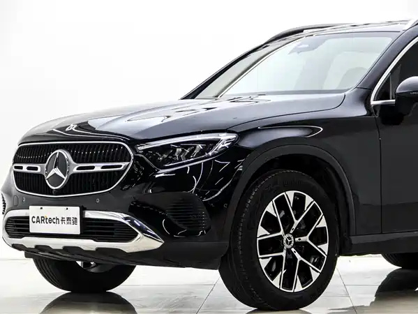 Mercedes-Benz GLC 2023