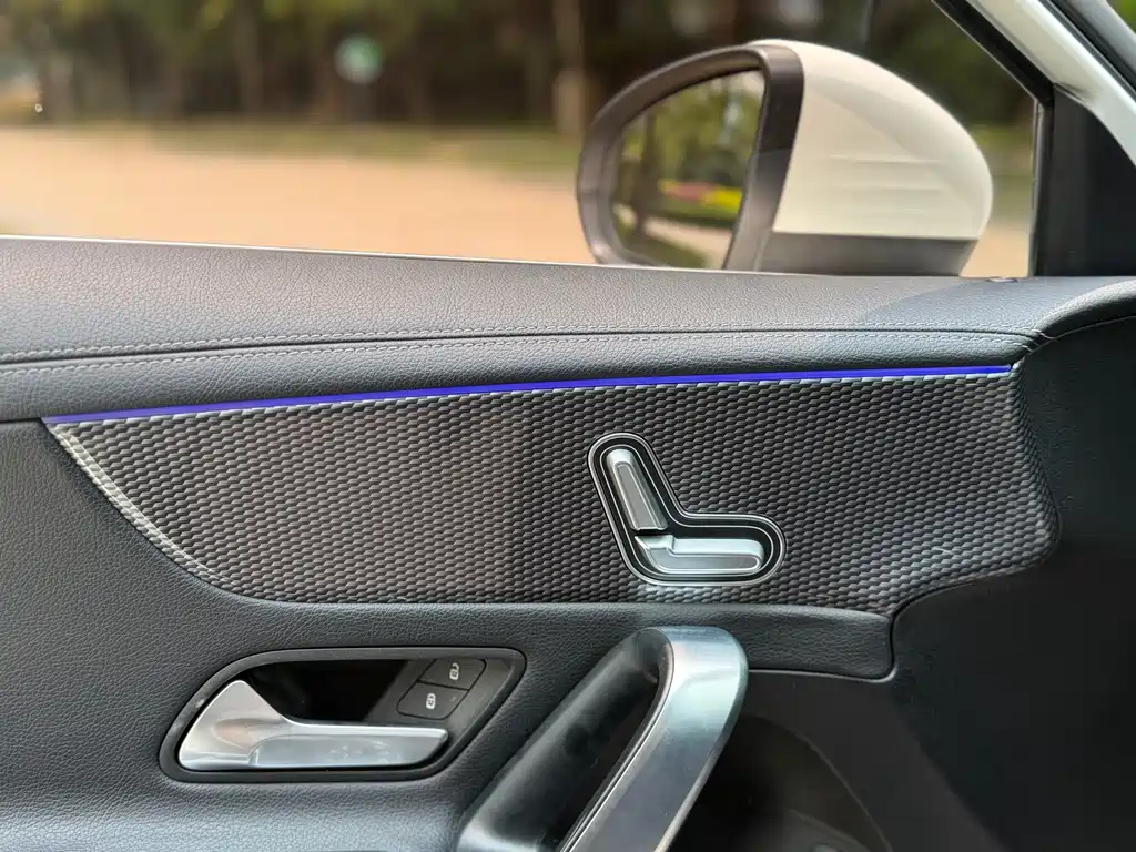 Mercedes-Benz A-Class 2020 — фото 17