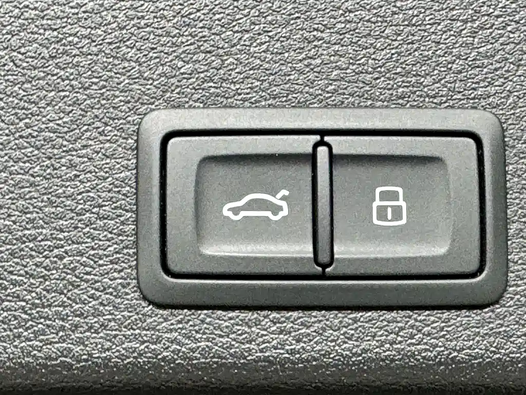 Audi S4 2024 — фото 23