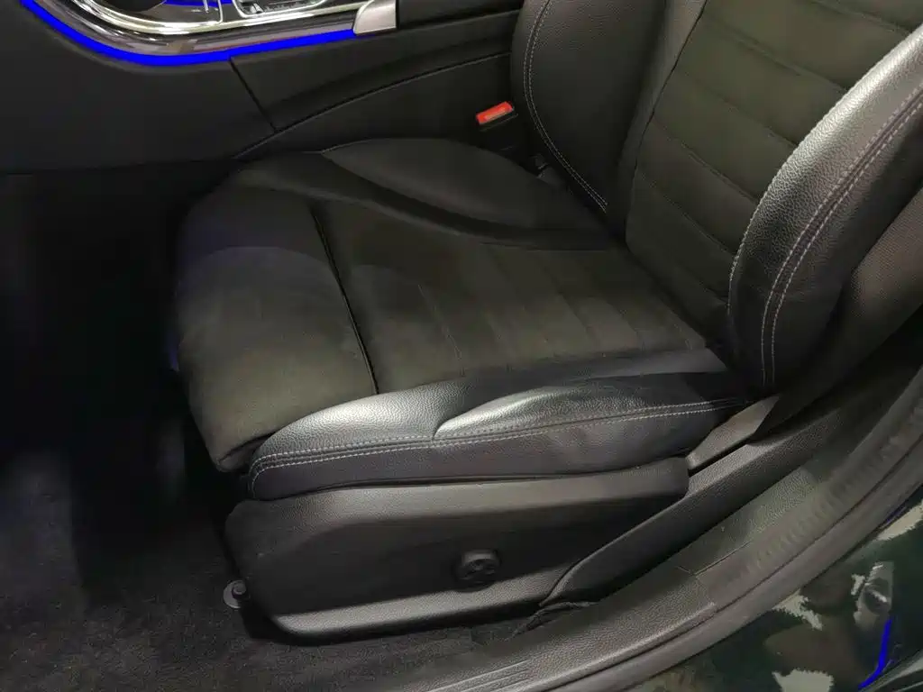 Mercedes-Benz C-Class 2021 — фото 20