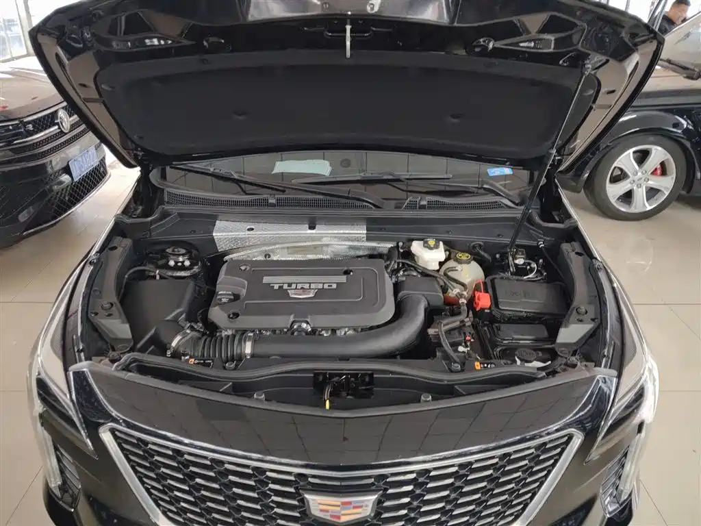 Cadillac XT4 2022 — фото 15