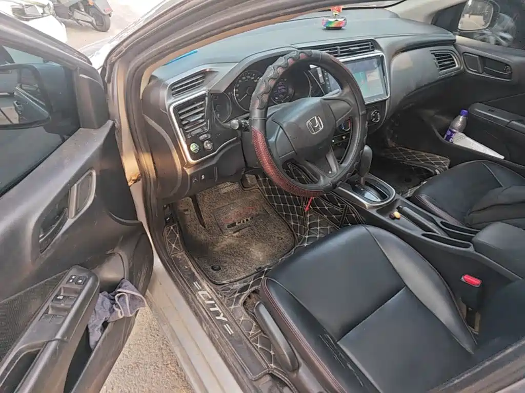 Honda City 2018 — фото 16