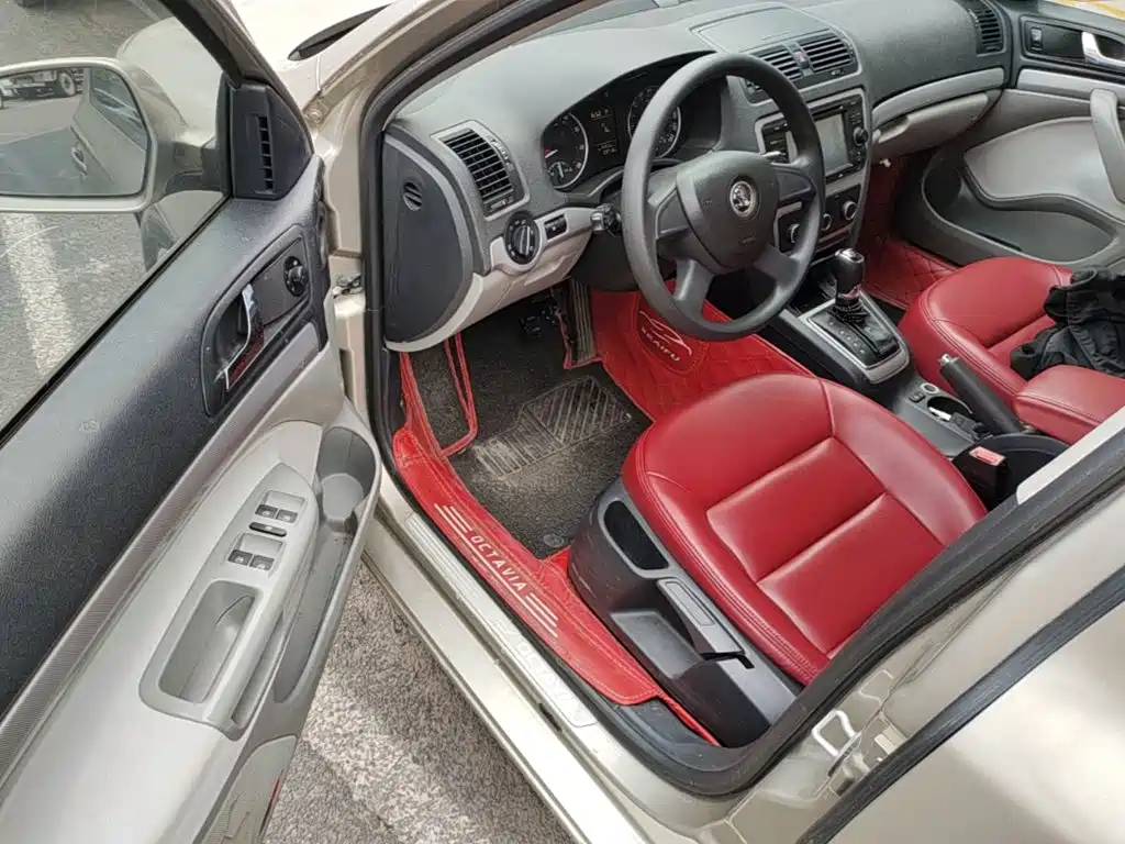 Skoda Octavia 2014 — фото 16