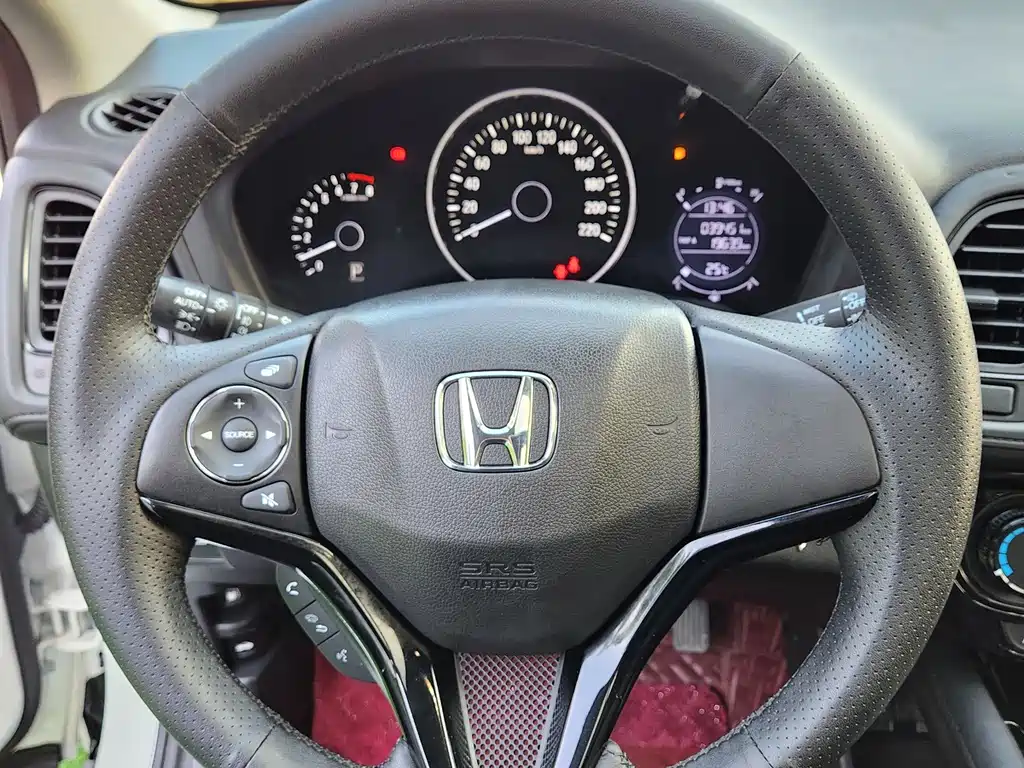 Honda Vezel 2022 — фото 13