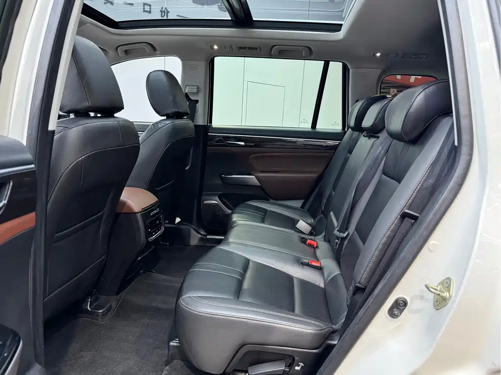 GAC Trumpchi GS8 2018 — фото 10