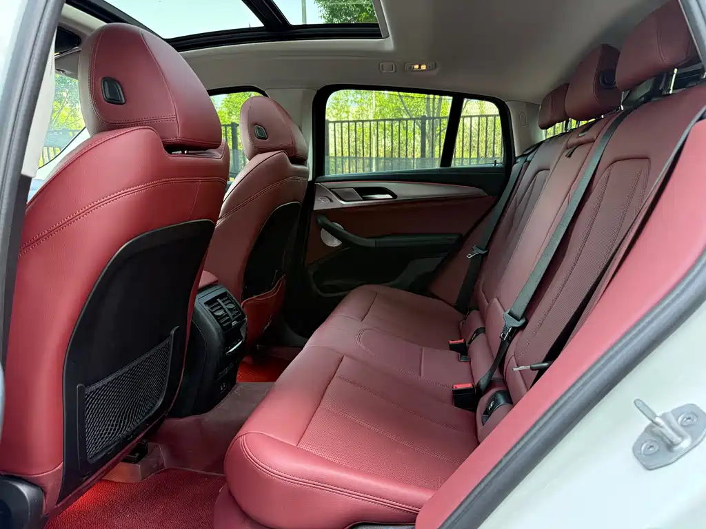 BMW X4 2022 — фото 17