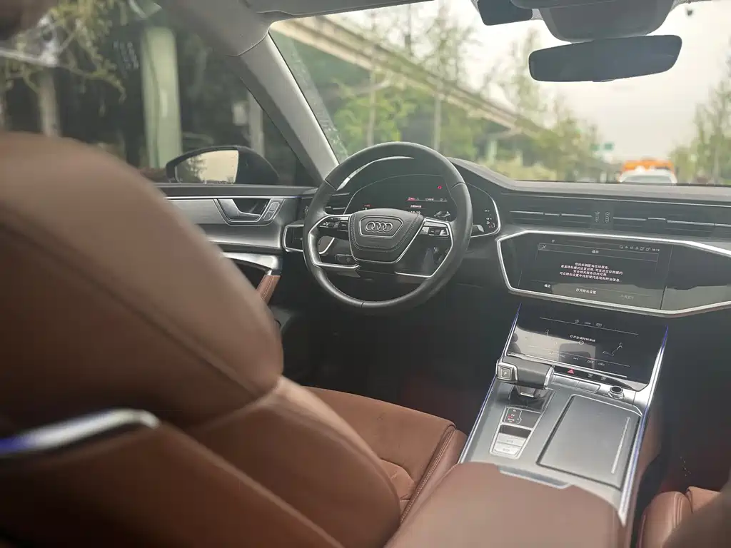 Audi A7L 2025 — фото 12
