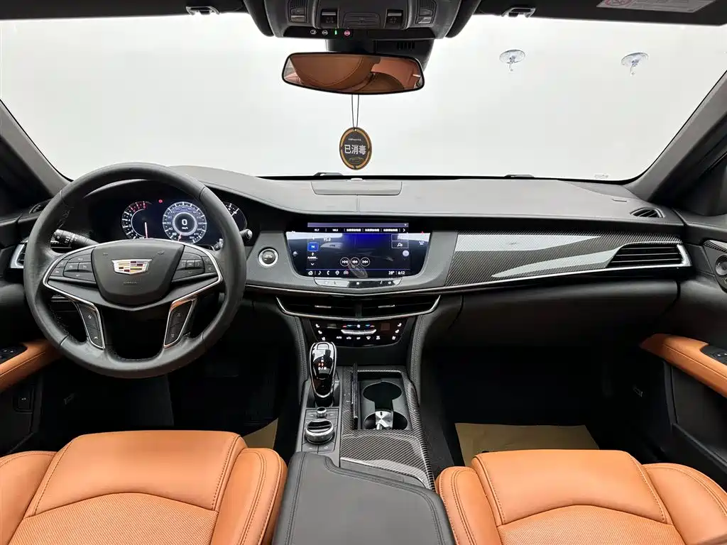 Cadillac CT6 2021 — фото 10