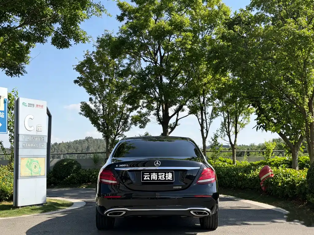 Mercedes-Benz E-Class 2020 — фото 8