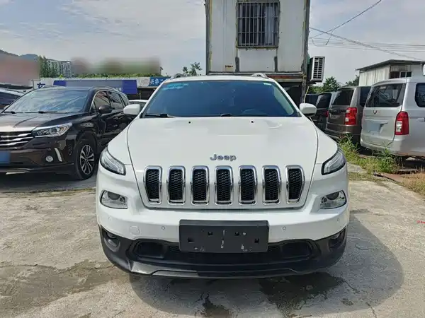 Jeep Cherokee 2016
