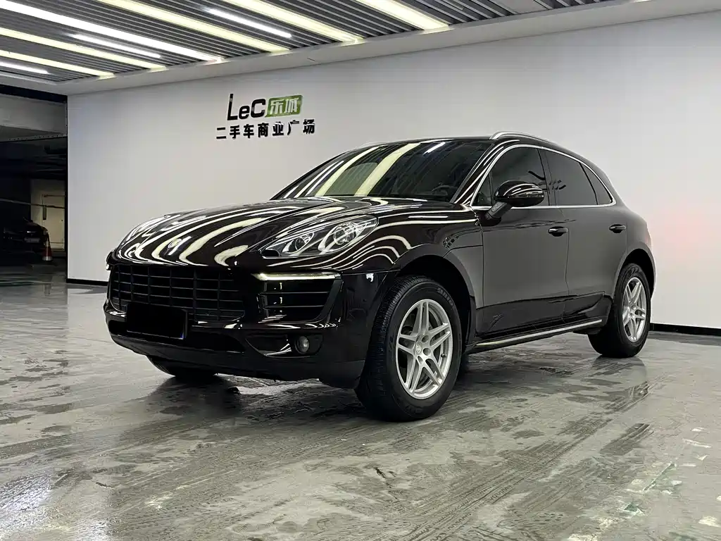 Porsche Macan 2018 — фото 1