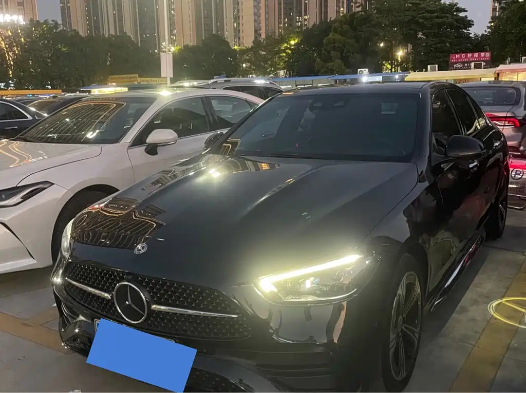 Mercedes-Benz C-Class 2021