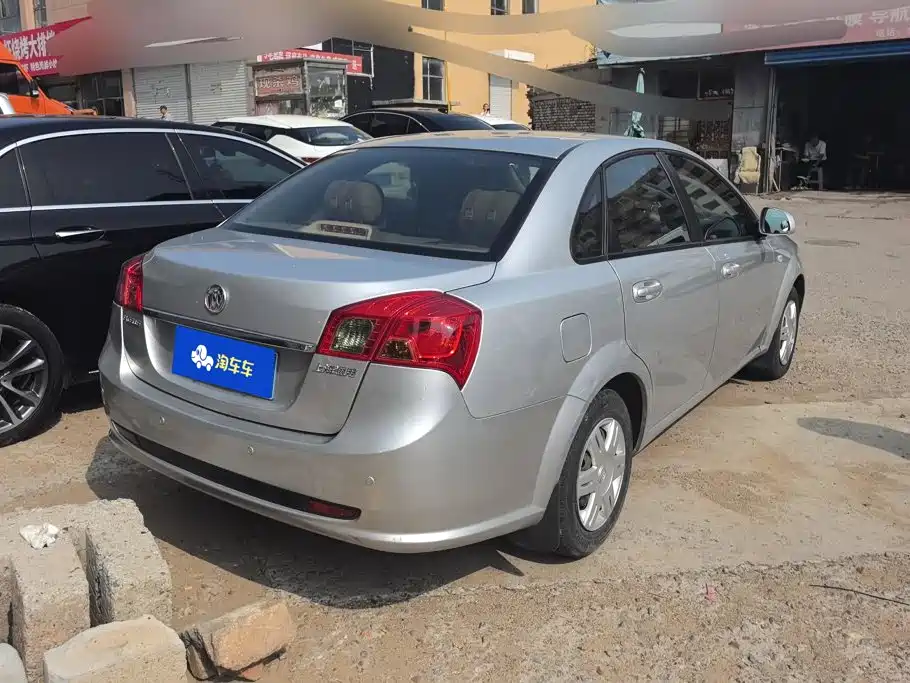 Buick Excelle 2013