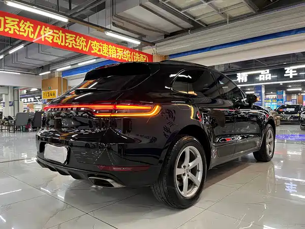 Porsche Macan 2020