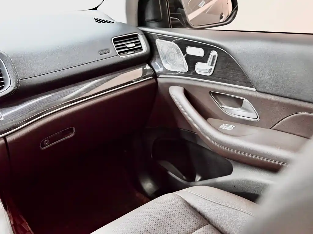 Mercedes-Benz GLE 2023 — фото 11