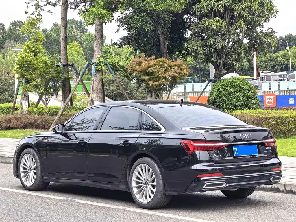Audi A6L 2022 — фото 7