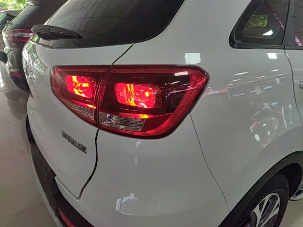 Kia KX3 2017 — фото 8
