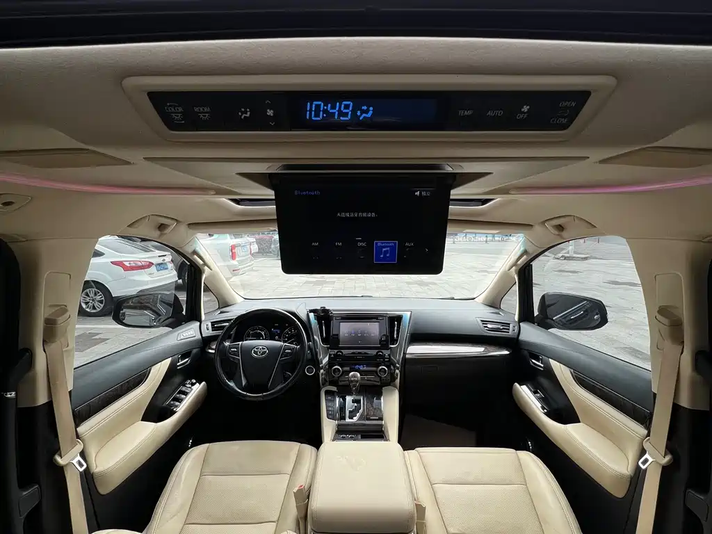 Toyota Alphard 2020 — фото 13