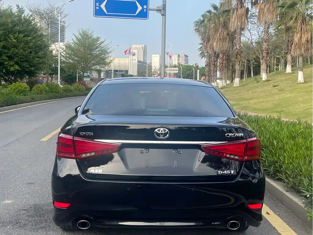 Toyota Crown 2019 — фото 4